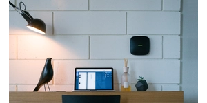 Centrale d'alarme radio GSM/3G Ethernet Wi-Fi noire – vue 4