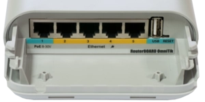 Routeur réseau omnitik 5 POE – vue 3