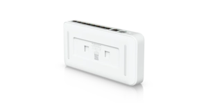 SWITCH 8 PORTS 2.5GbE PoE+++ Avec un 10GbE RJ45/SFP – vue 3